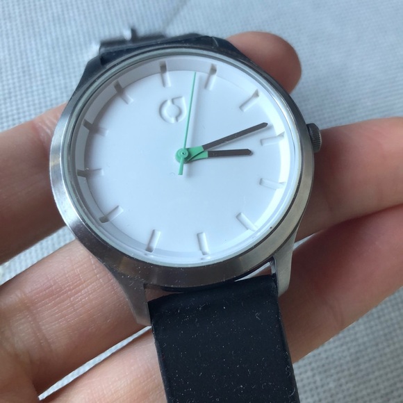 black waterproof stainless steel white face minimalist dial silicone band - Picture 5 of 12